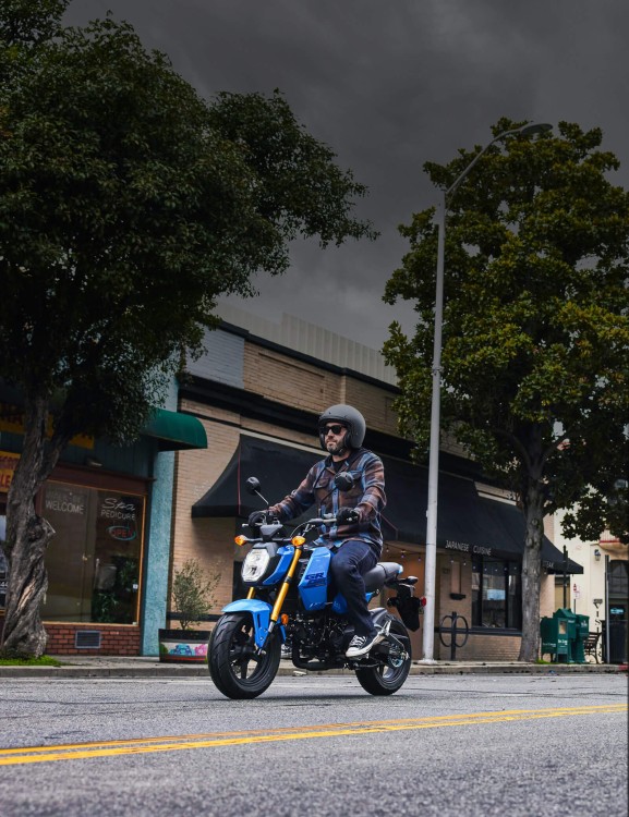 124cc Fuel-Injected Engine 124cc Fuel-Injected Engine